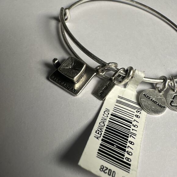 Alex And Ani Silver 2019 Graduation Bracelet Cap Charm NWT - Picture 4 of 5
